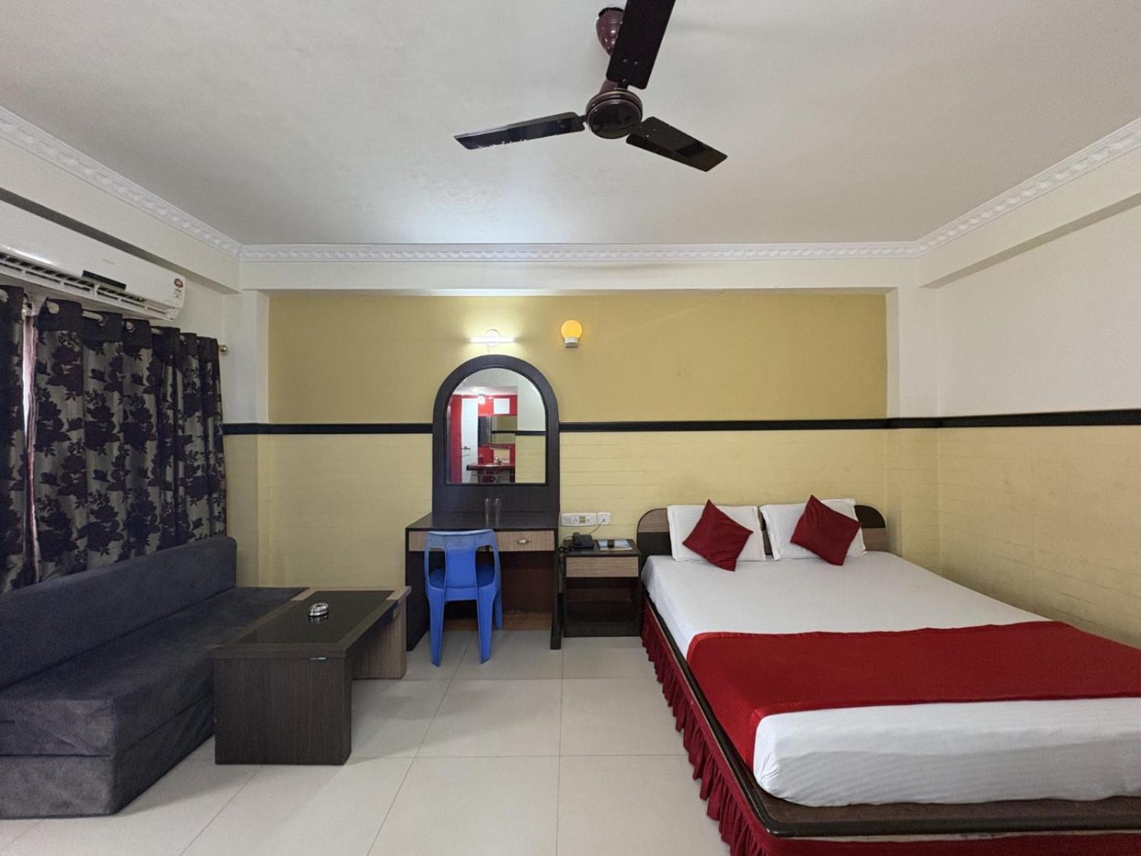Hotel New Classic Inn Near Sea Beach,Full Air-Conditioning With Restaurant Дигха Екстериор снимка