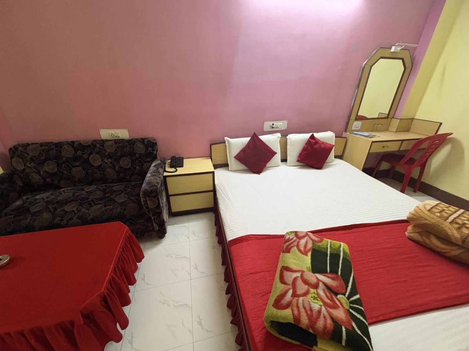 Hotel New Classic Inn Near Sea Beach,Full Air-Conditioning With Restaurant Дигха Екстериор снимка