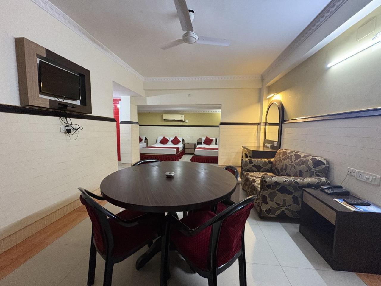 Hotel New Classic Inn Near Sea Beach,Full Air-Conditioning With Restaurant Дигха Екстериор снимка